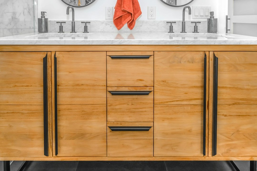 modern bathroom storage organization